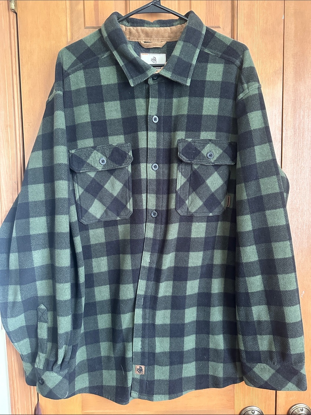 Legendary Whitetails Men’s Fleece Olive and Black Plaid Flannel Shirt Jacket